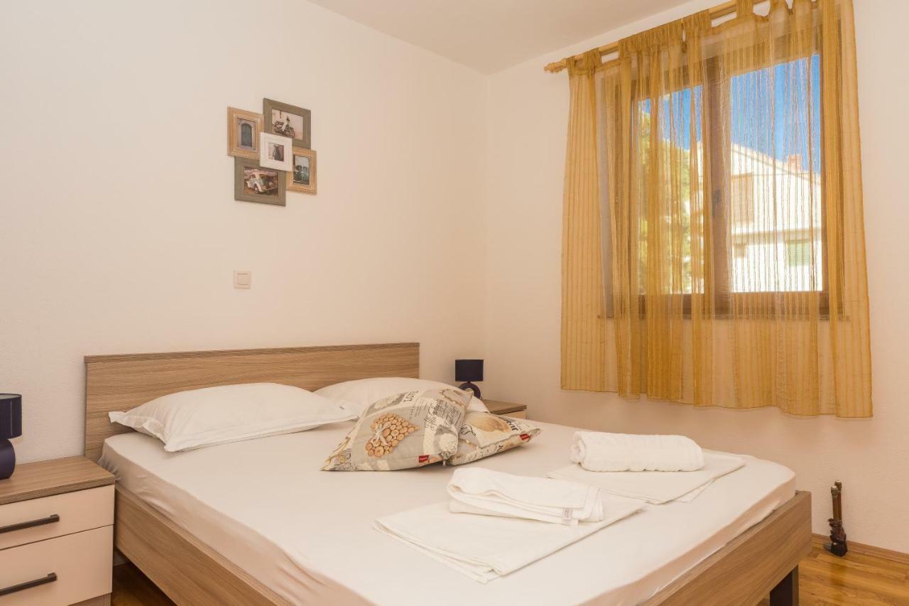 Apartament Jukic Sveti Filip i Jakov Eksteriør billede